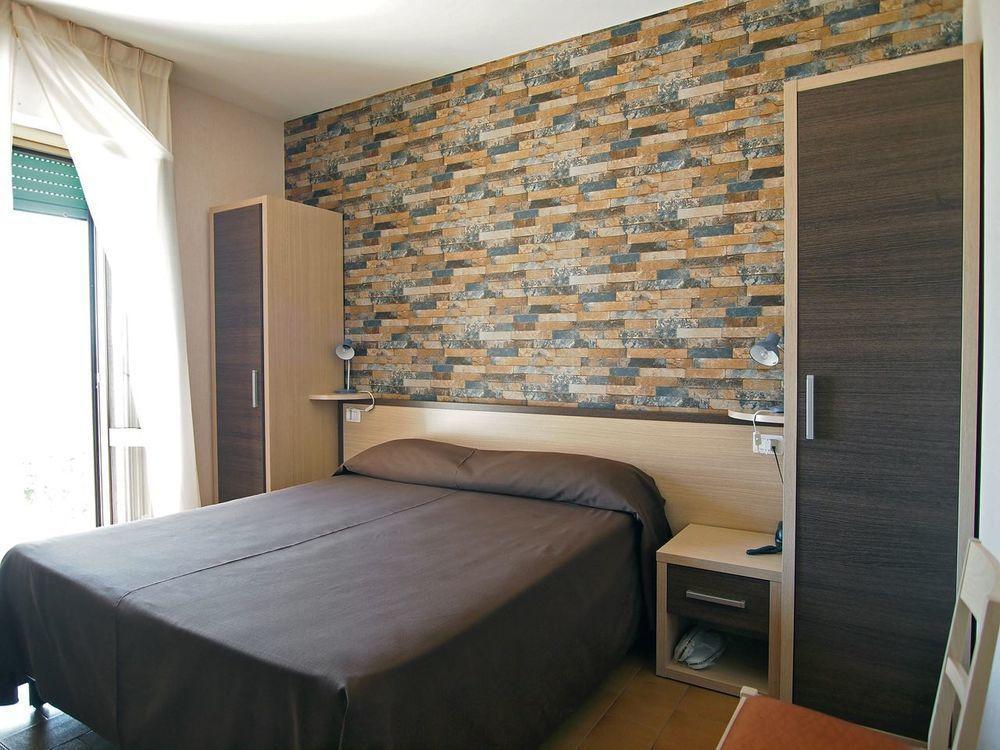 Velus Civitanova Marche